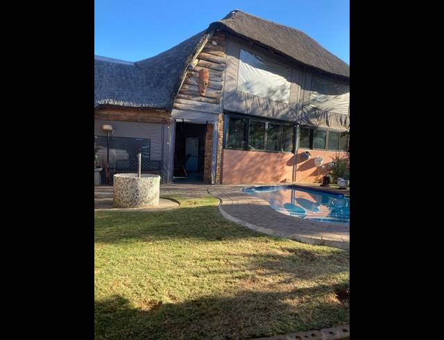 3 BEDROOM HOUSE FOR SALE IN HOMESTEAD